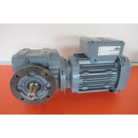 200 RPM  0,55 kW Asmaat 20 mm. UNUSED 